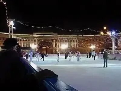 Каток на дворцовой площади