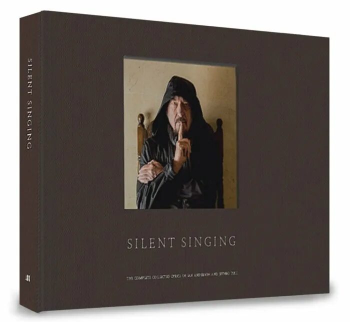 Silent cry skz. Иконка выключенного звука. Silencing the singing. Имя чубак. Silent singing.