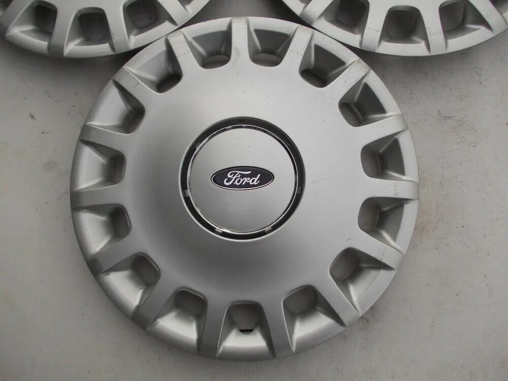 Оригинальные колпаки форд фокус. Оригинальные колпаки форд фокус. Колпаки форд фокус r15. Колпаки на форд фокус 3 r16. Ford колпак колеса 2191119 характеристики, размеры и вес упаковки.