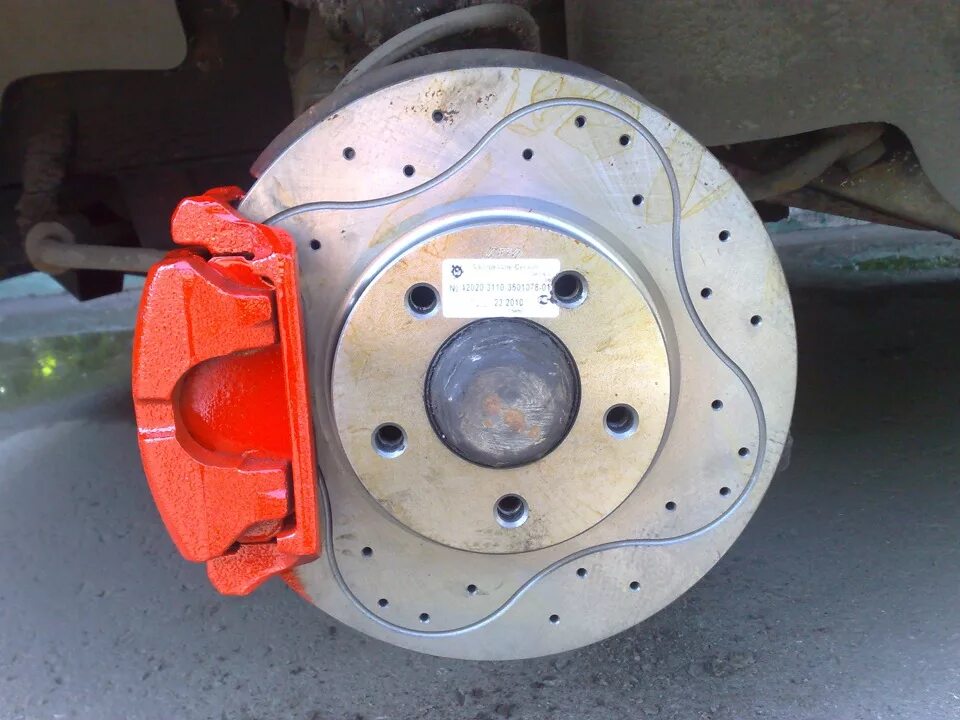 Тормозные диски газ. Дисковые тормоза на газ 3110. Диск тормозной передний газ 3102. Тормозные диски газ. Диск тормозной передний газ 3110 df140.