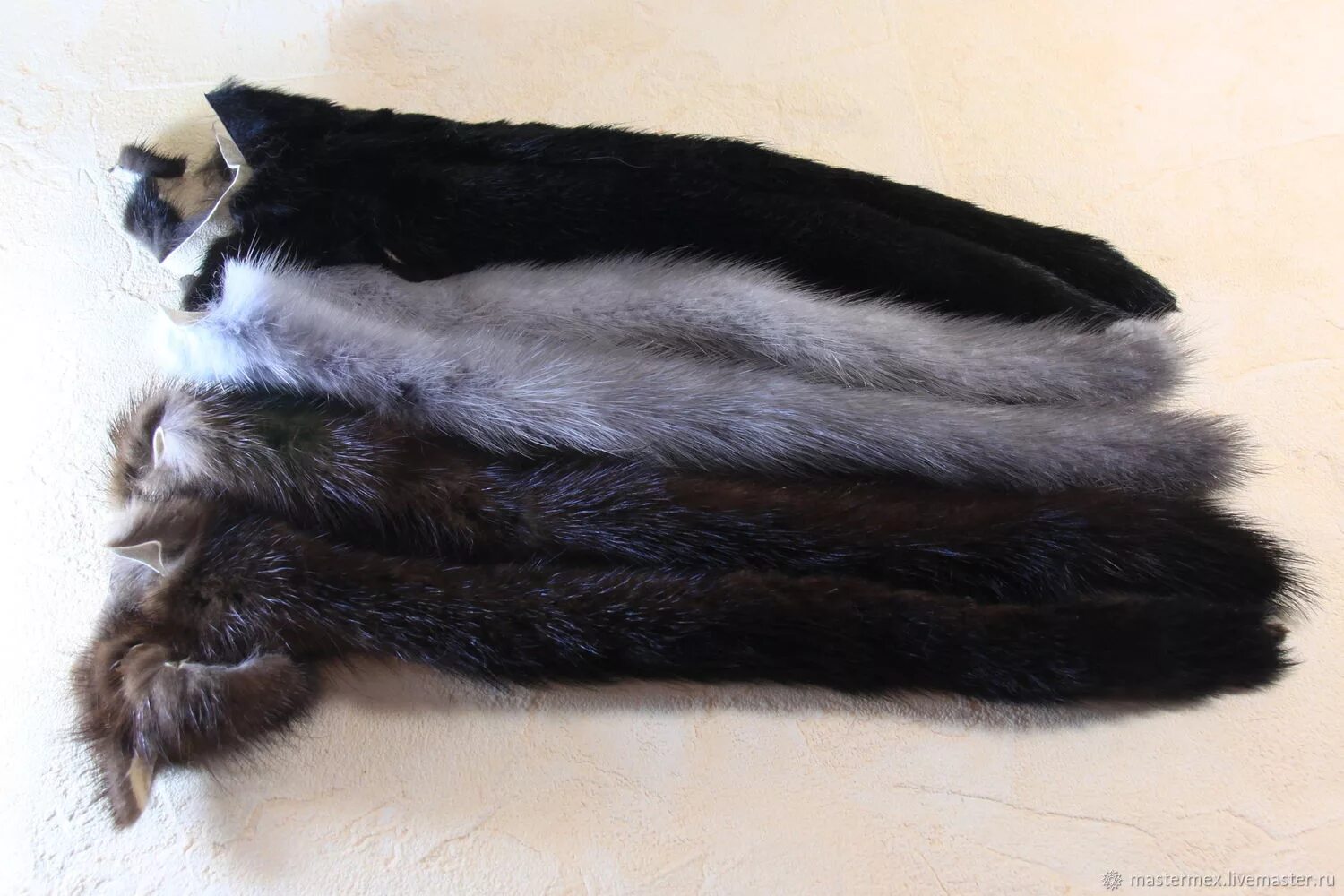 шуба из норковых хвостиков. сувениры каркасные из хвостов норки. хвостики норки. хвостики норки. хвостики норки.