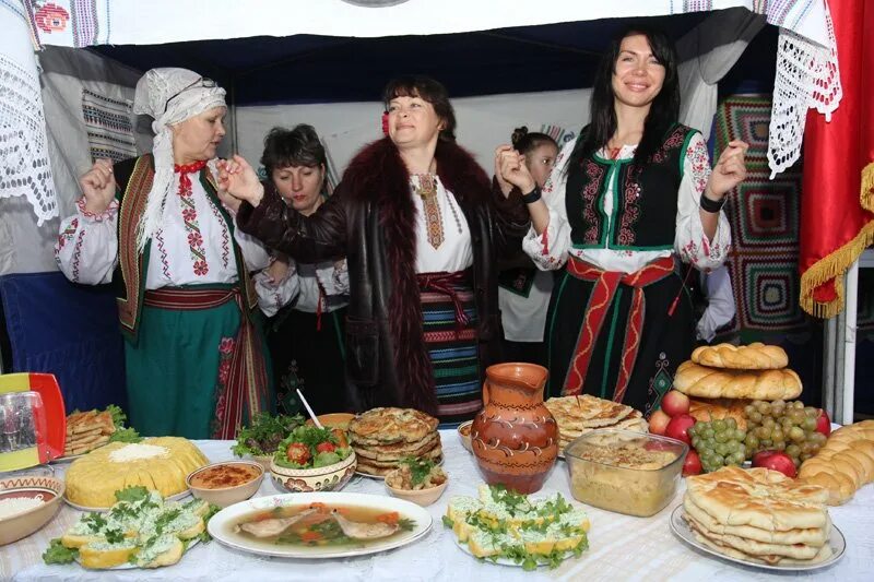 С праздником крым. Народность крымских. Народность крымских. Крым этнические народы. Украинская диаспора в крыму.