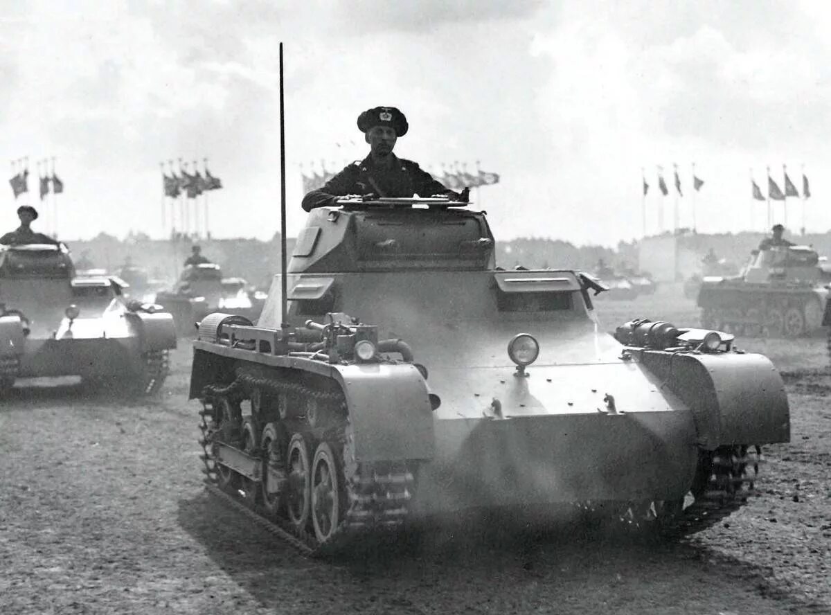 Немецкие танковые группы. Танковые войска вермахта. Танковая армия вермахта. Бронетанковые войска вермахта. Танковые войска Франции во второй мировой.