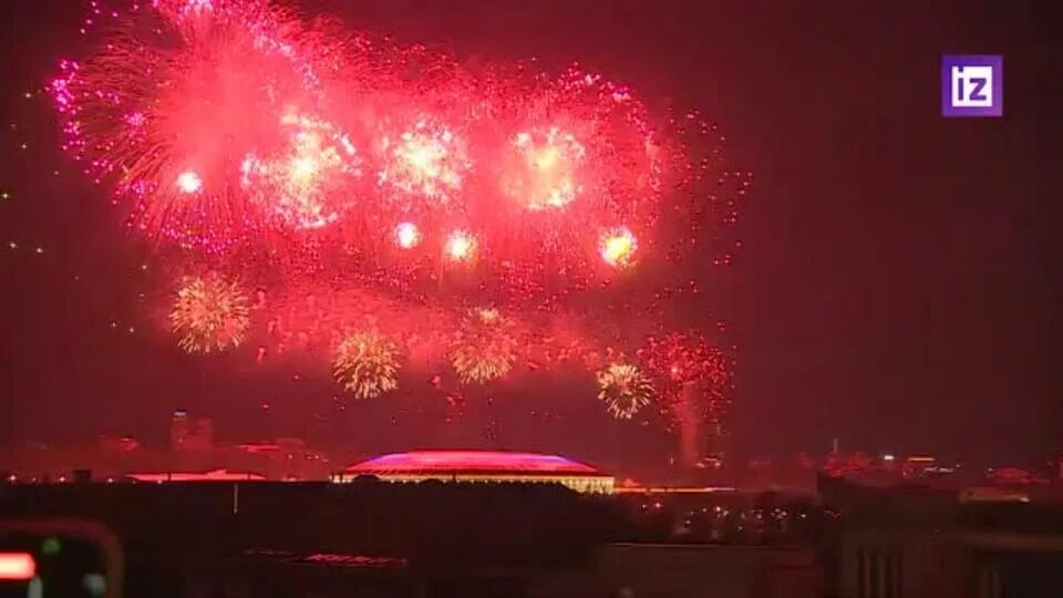 Салют в москве 9 мая. 9 мая москва салют лужники. Салют парк победы 2022. Поклонная гора салют 9 мая 2023. Салют парк победы 2022.