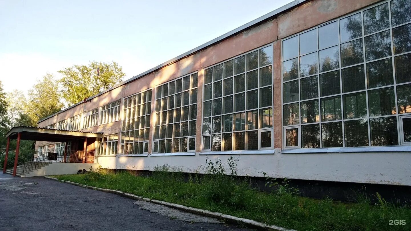 Школа 51 спб петроградский район. 51 школа улан-удэ. Школа 51 тверь. Средняя общеобразовательная школа no 51. Школа 51 калуга.