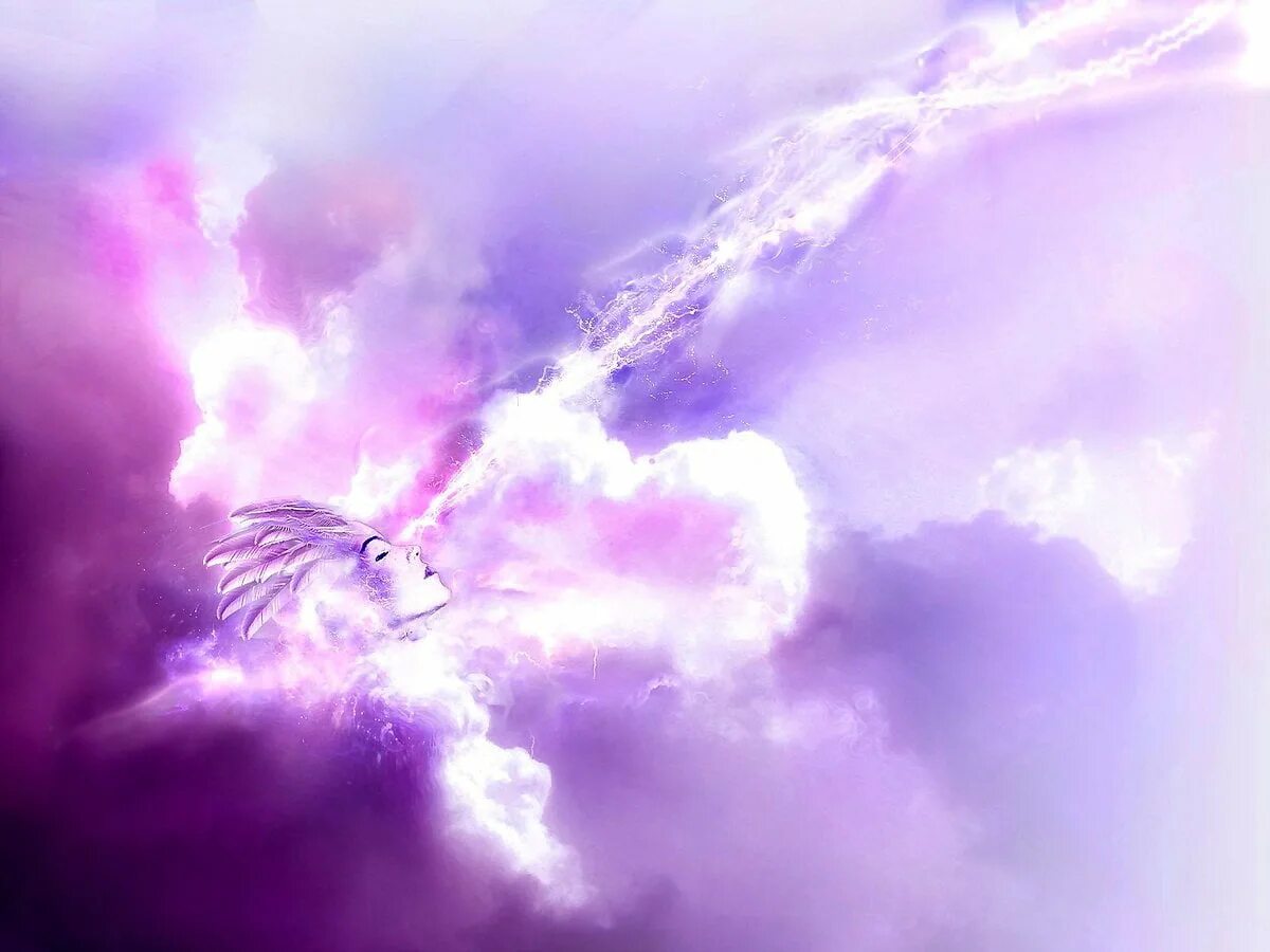 Сирени облаков. Фиолетовое облако. Сиреневые облака. Лиловые облака. Пурпурные облака.