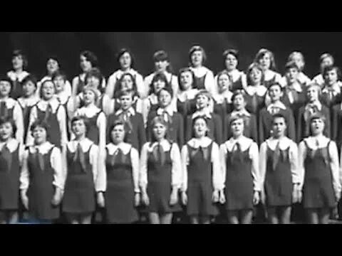 Детский хор локтева в 1974. Детский хор пионеров. Детский хор центрального телевидения и всесоюзного радио. Видео большого детского хора. Детский хор солнечный круг.