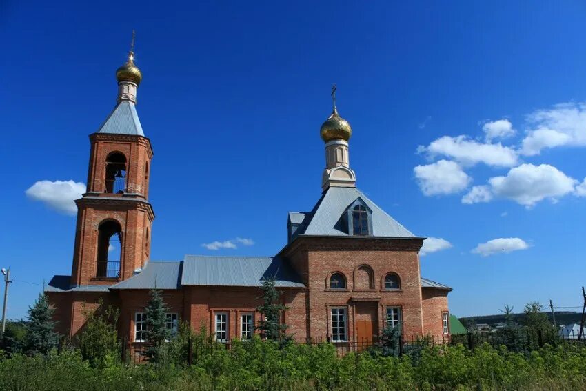 Космос 2 красноярский район самарская область. Новый Буян Самара храм. Церковь Казанской Божией матери новый Буян Самарской области. Кладбище новый Буян Самарская область. Село новый Буян Самарская область Красноярский район.