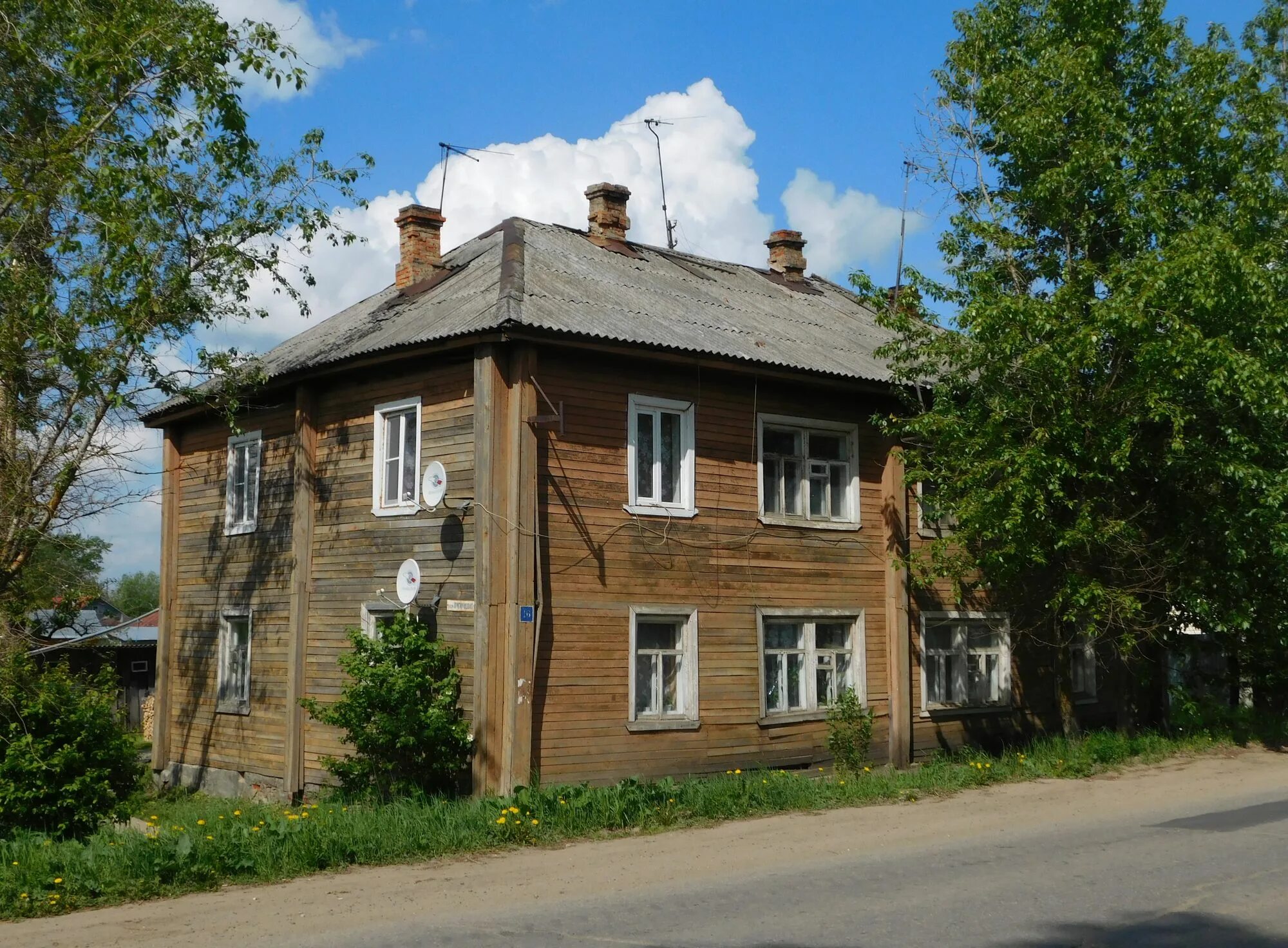 Дом гудкова грязовец. Грязовец ленина 75. Дом галанина грязовец. Город грязовец улица ленина дом 25. Грязовец ленина 79.