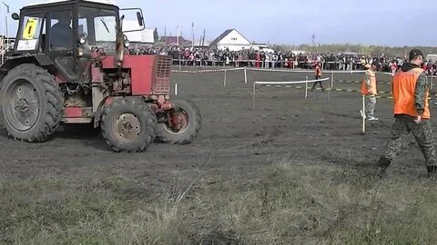 Пальто на тракторе видео