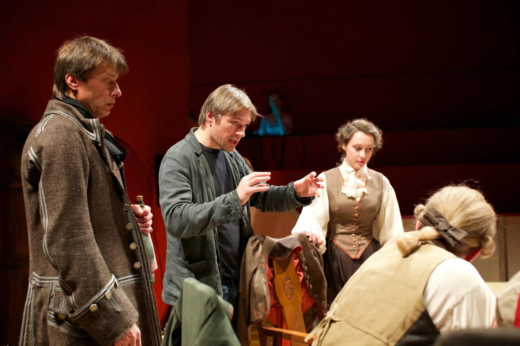 произведение режиссера. судьба человека фильм презентация. произведение режиссера. антон чехов в театре. мхт горького лес спектакль.