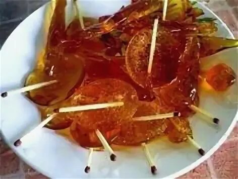 Жженый сахар от кашля в ложке