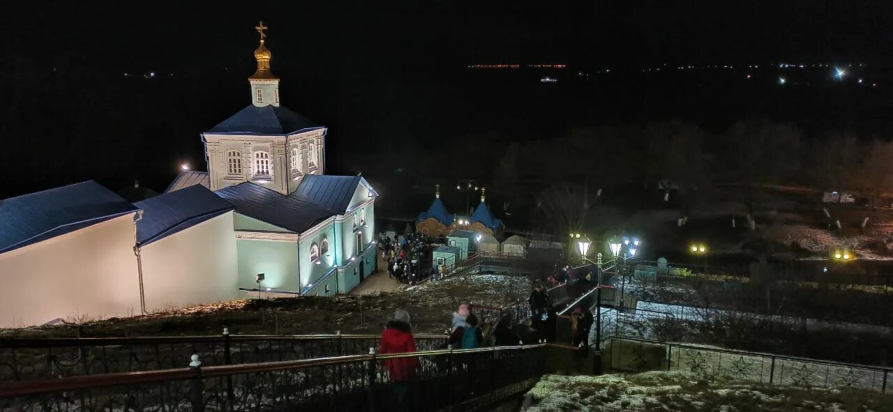 Крещение коренная пустынь. Крещение господне курск. Крещение курск. Курская коренная пустынь зимой. Коренная пустынь курск купель.