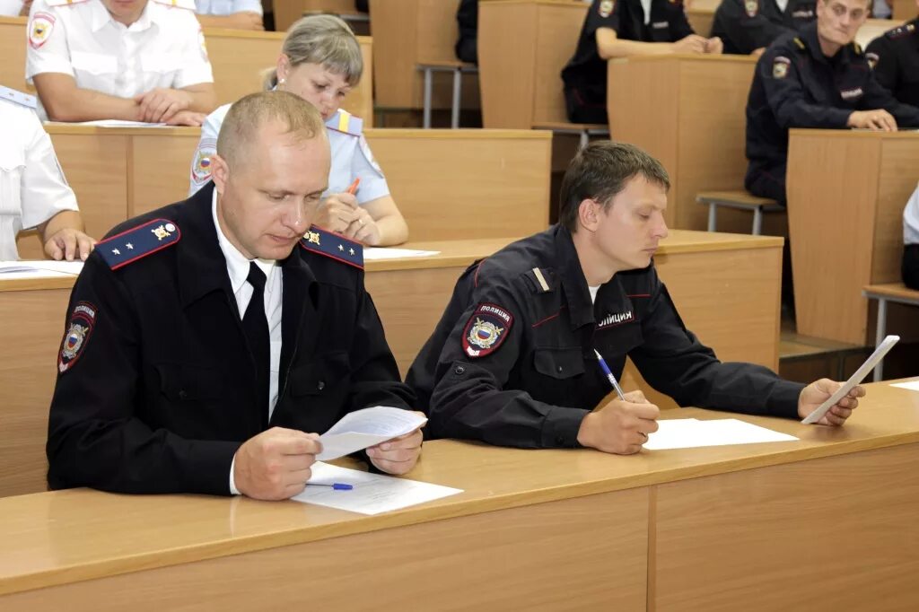 Мвд это кратко. Оперативный штаб мвд. Основные задачи органов внутренних дел. В министерстве внутренних дел осуществляется. Опарин константин бюи мвд.