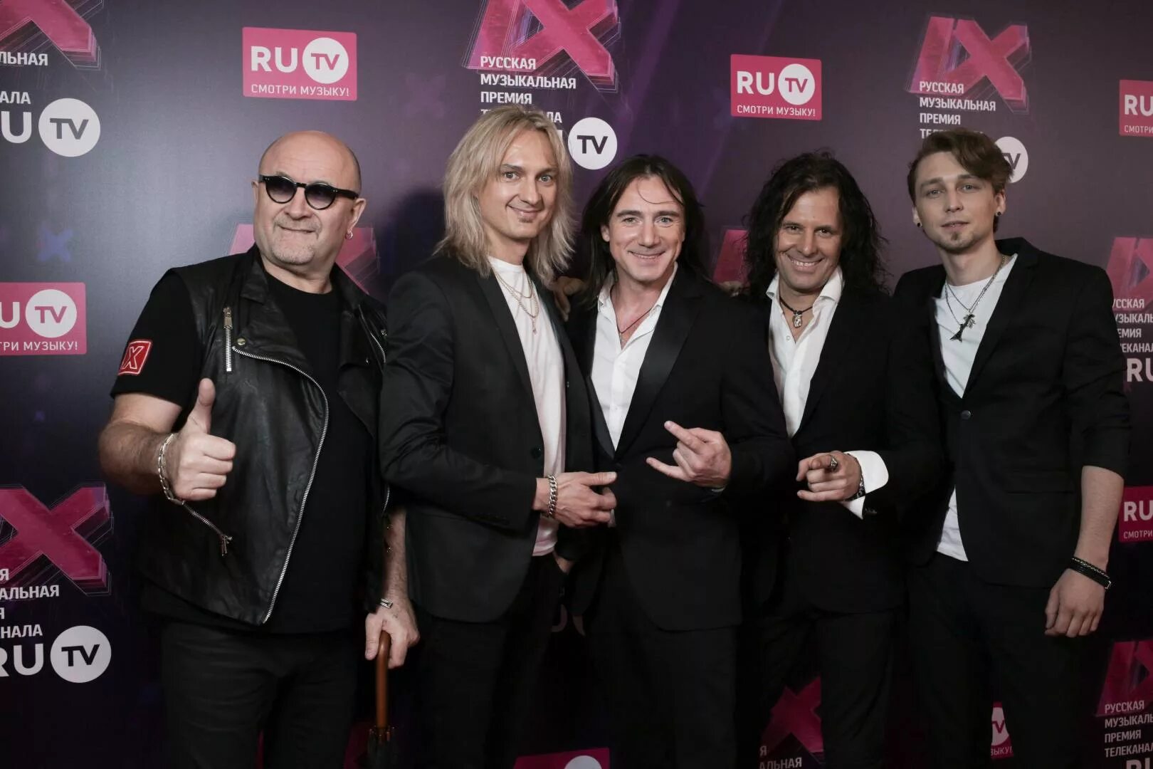 Старый состав земляне фото и фамилии. Земляне группа 2020 Андрей храмов. Группа Земляне 2021. Группа Земляне 2020. Группа Земляне состав 2020