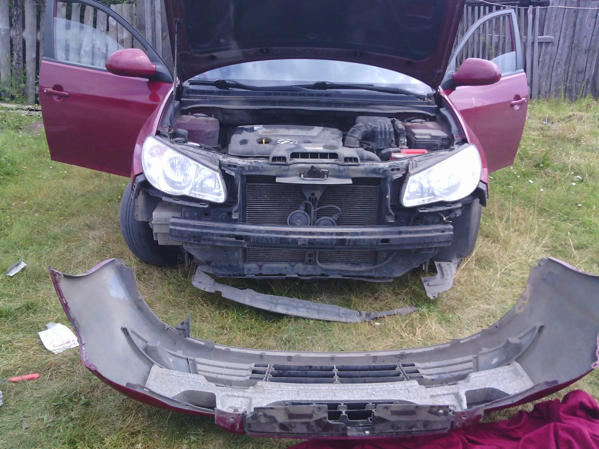 Элантра xd как снять бампер передний сетка в бампер Hyundai Elantra (3G), 1,6 л, 2005 года тюнинг DRIVE2