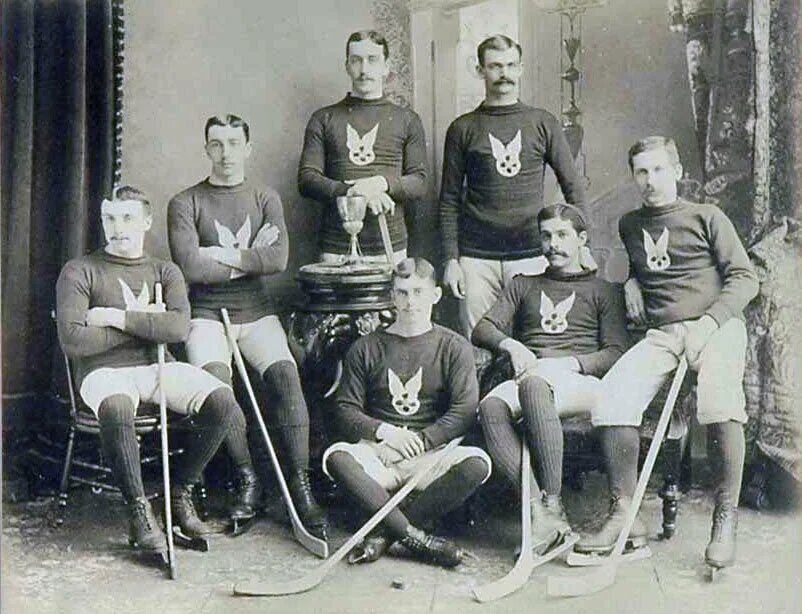 Первая хоккейная команда. Первый хоккейный матч в Монреале 1875. Хоккей Монреаль 1875 год.