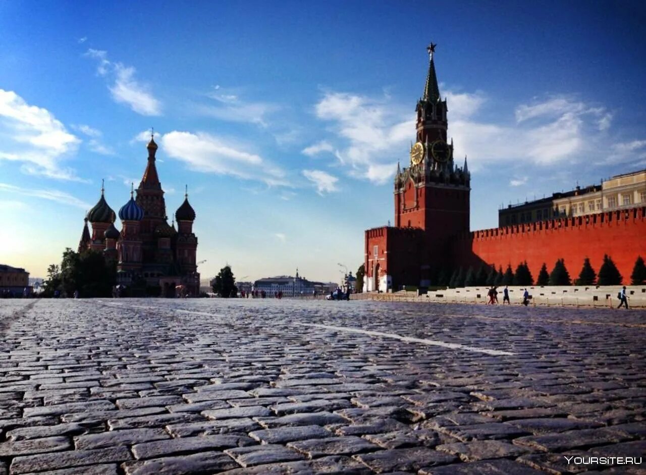 Москва 21 век красная площадь. Московская кремыльплощадь. Москва Кремль красная площадь. Красная площадь Кремль брусчатка.