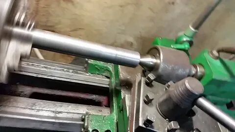 Левая резьба токарном станке