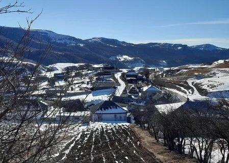 Что лучше домбай или архыз