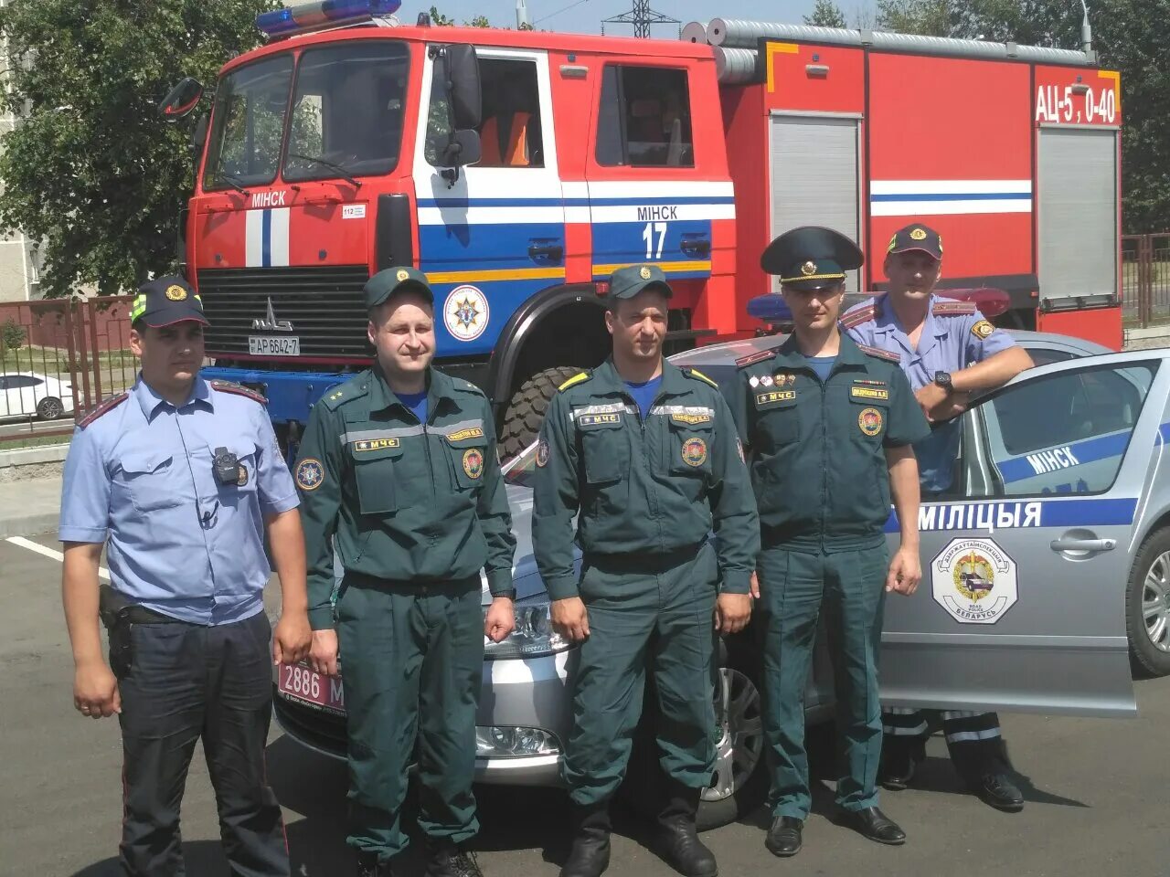 Пожар в квартире. Спасатель минск. Спасатель минск. Пожарный отряд 214. Спасатель минск.