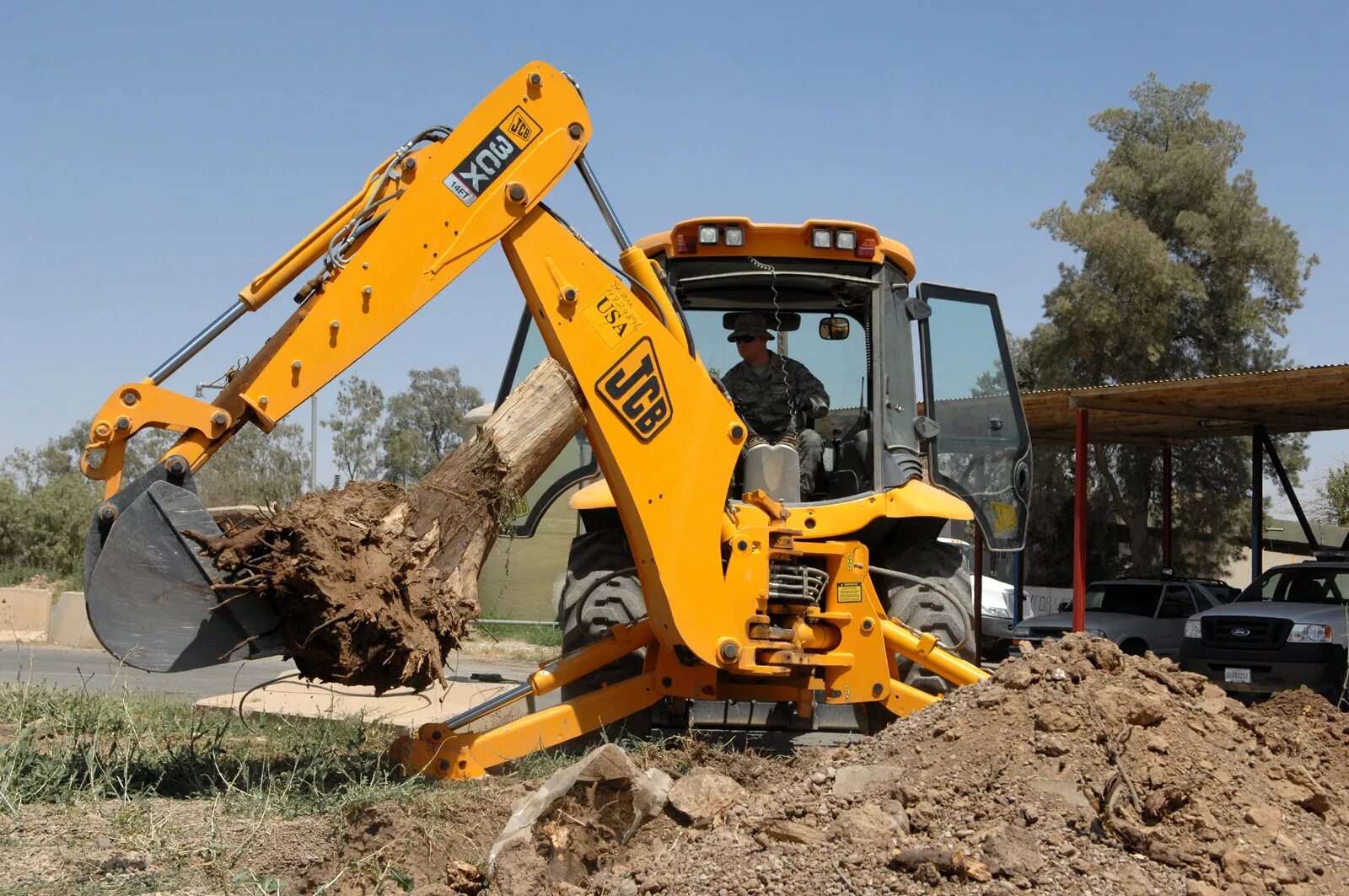 Экскаватор как он работает. Jcb 3cx. jsb экскаватор 4cx. трактор jcb 3cx. экскаватор-погрузчик jcb 3cx.