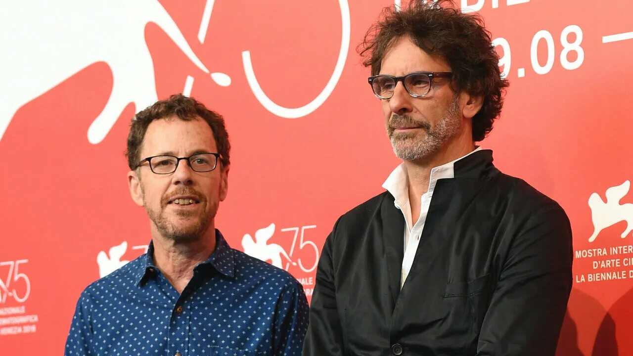 The coen brothers. Итан джоэл. Братья коэны фильмография. Братья коэн фото. Итан и джоэл коэны.