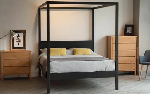 Four poster bed