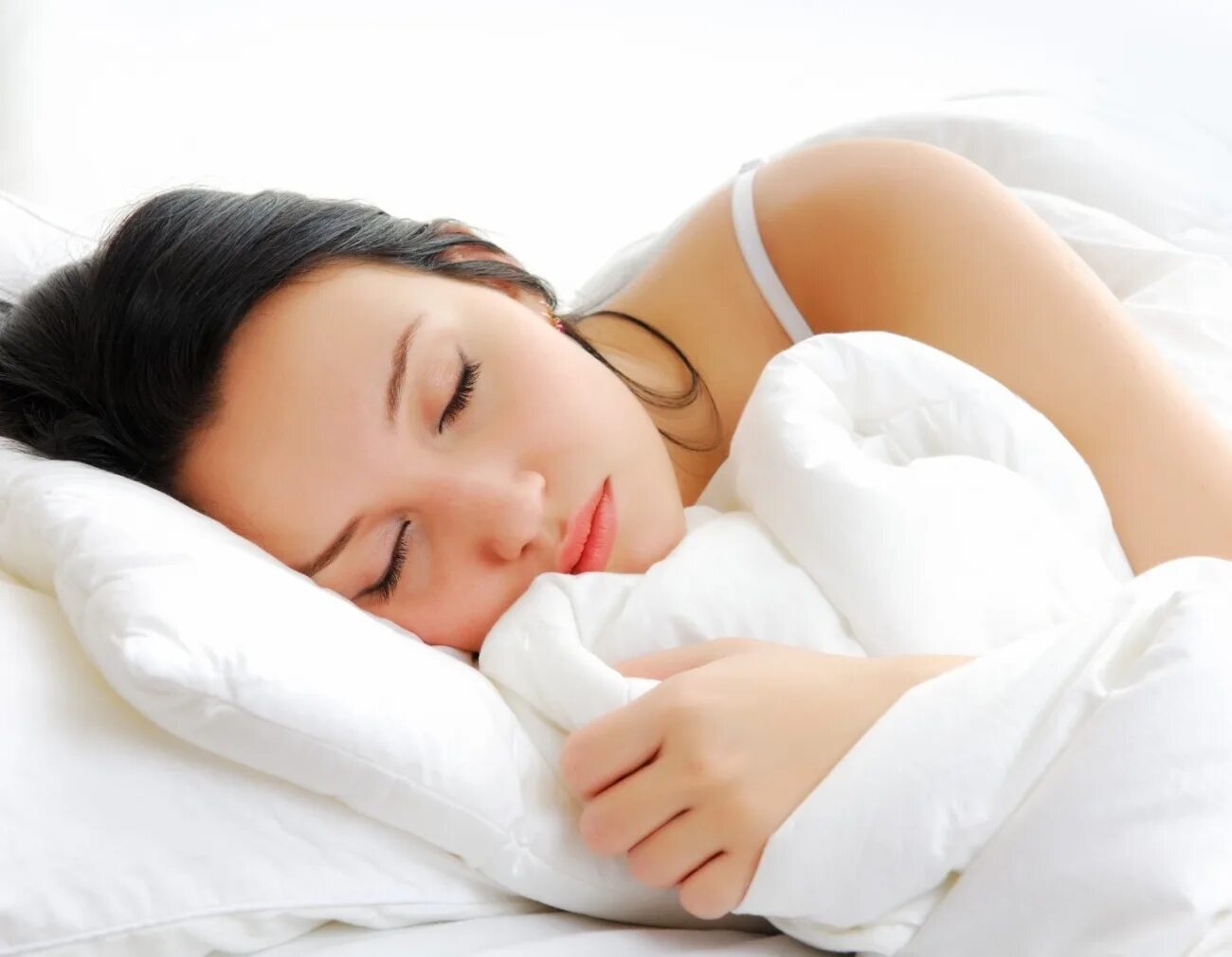 Нарушение сна. Сон лучшее лечение. Сон лучшее лечение. Сон и бессонница. Девушка бессонница.