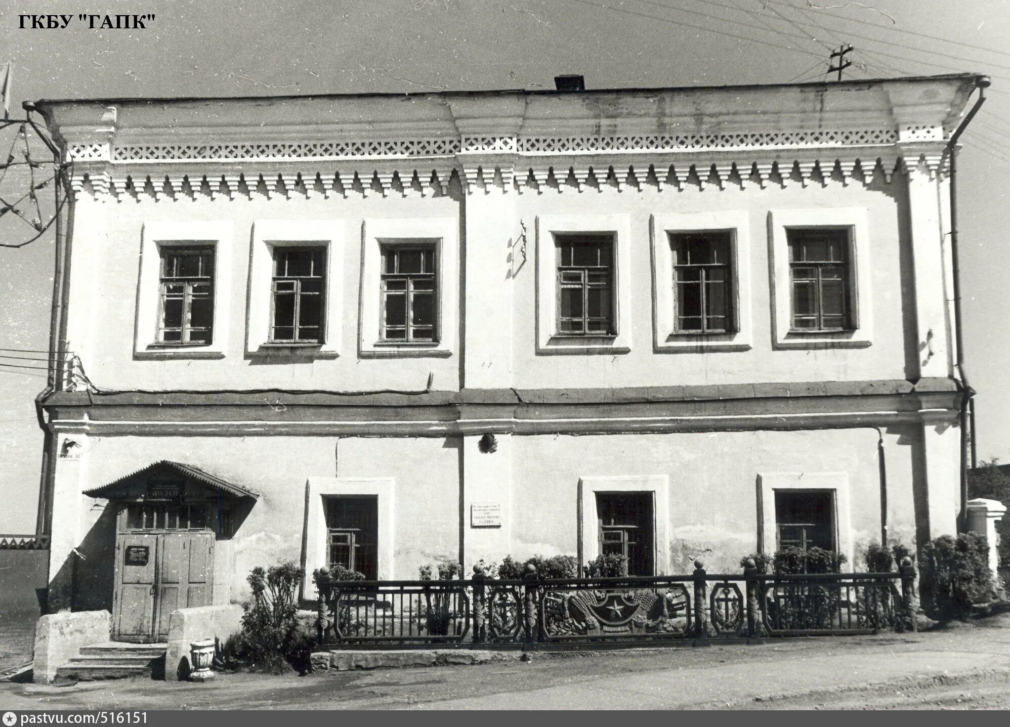 Дом воеводы кунгур. Дом полиции культурные программы. Малый могильцевский переулок полицейский дом. Дом городовых. Каменные дома в петербурге 1703.