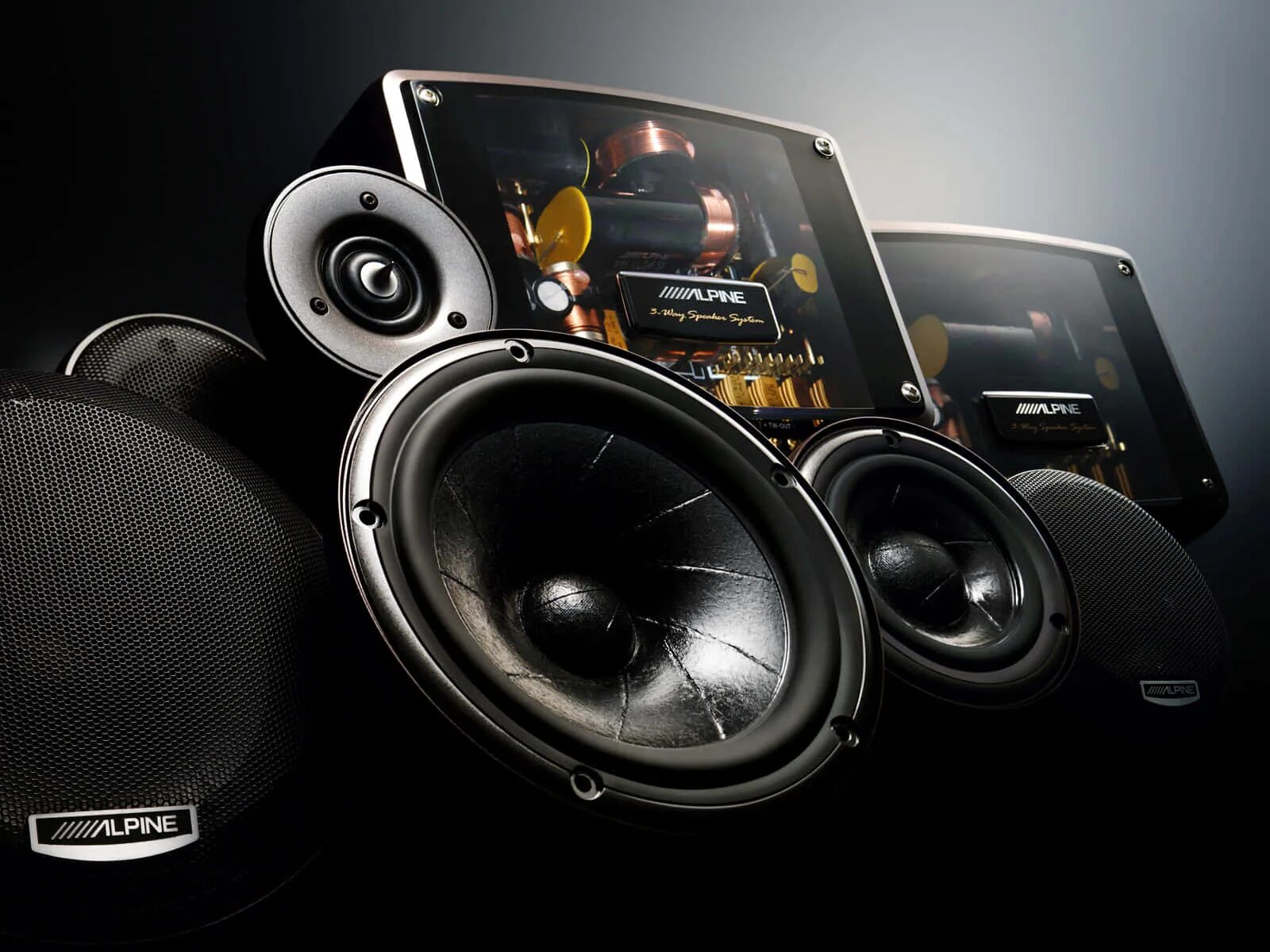 Alpine f1 status акустика. Alpine SPX-z18t. Pioneer 2022 car Audio. Dynamic Sound System колонки. Басы для басовых колонок