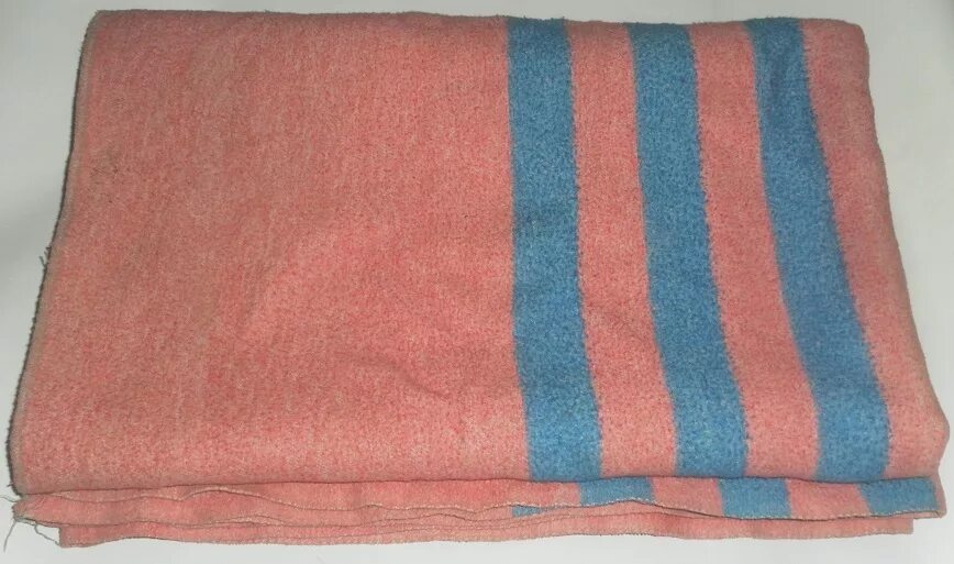 Советское байковое одеяло. Советское одеяло. Советское армейское одеяло. Одеяло шерстяное советское. Купить советское одеяло