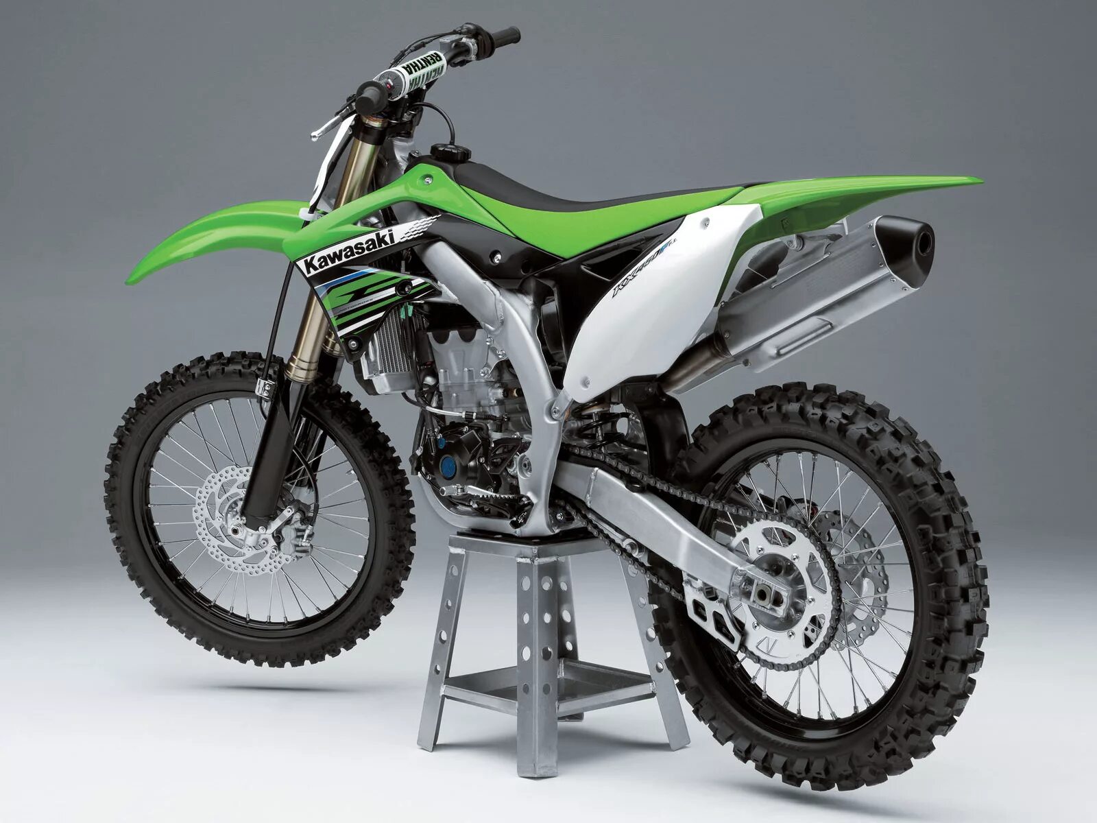 Кроссовые мотоциклы общего пользования. Мотоцикл Kawasaki kx450. Kawasaki kx450f 2012. Кроссовый мотоцикл Кавасаки 450. Кавасаки KX 450.