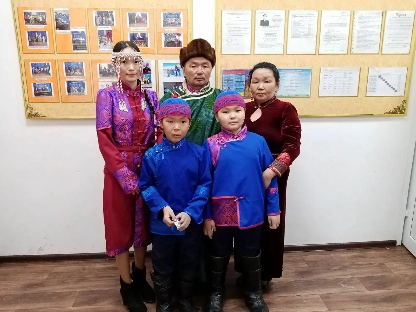 Центр тувинской культуры. Тыва хевим чоргааралым деп моорейге йорээлдер. Тыва хевим чоргааралым конкурс. Тыва хевим чоргааралым. Тыва хевим.