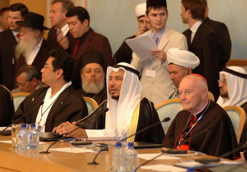 Лидеры религиозного выступления. Лидеры религиозного выступления. Лидеры религиозного выступления. Религиозные лидеры. Религиозные руководители.