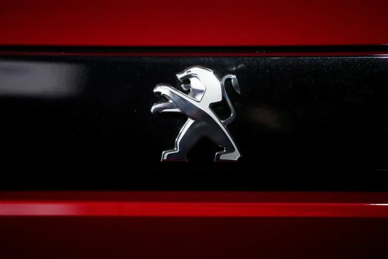 Знак пежо фото Новый логотип Peugeot: Фотогалерея Авто-мото