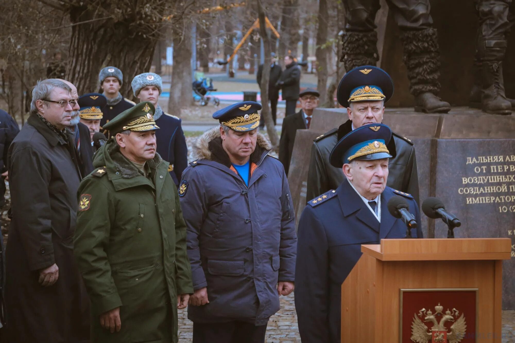 попов владимир васильевич генерал. монино генералы. монино генералы. генерал лейтенант найденов. жигалов алексей александрович.