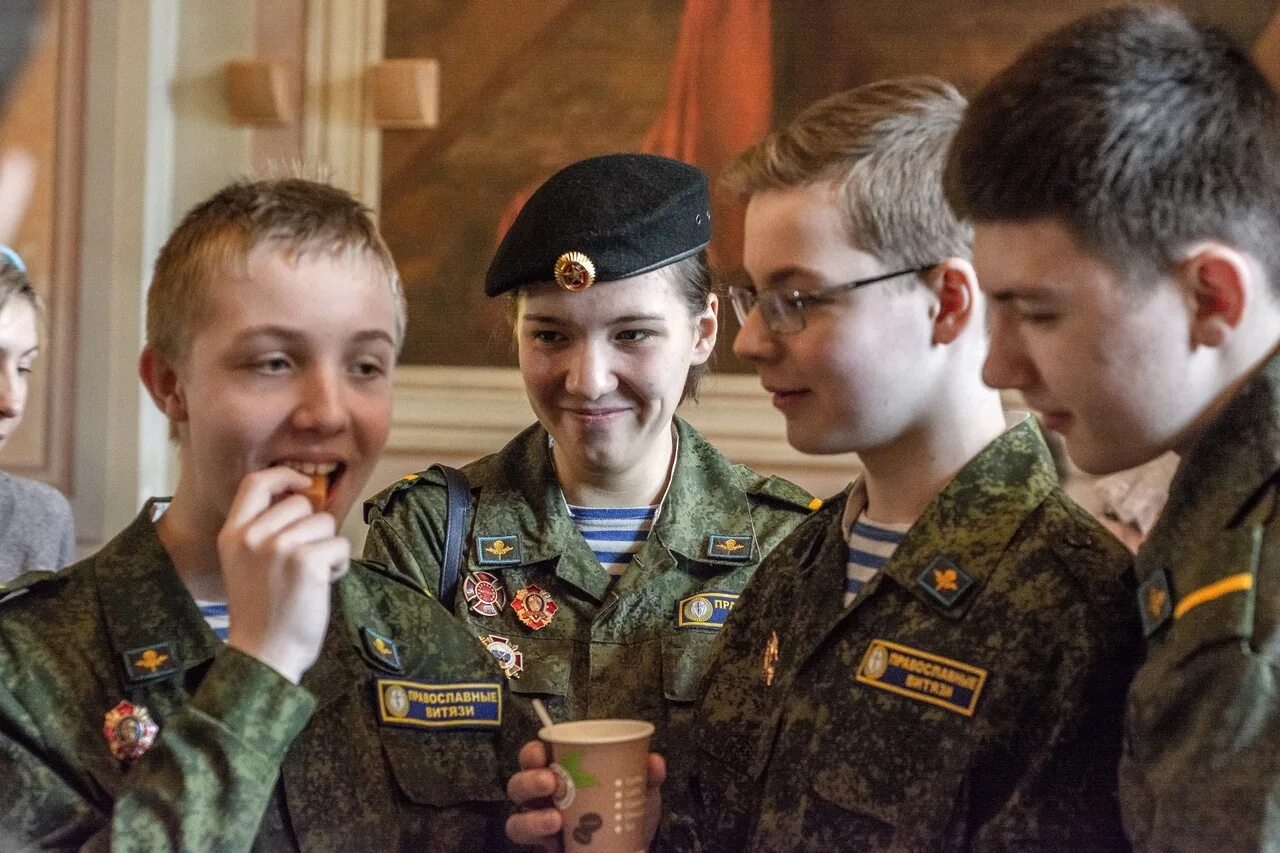 Православные витязи. Православие витязи рязань. Рязанский витязь. Фото присяги из учебного центра остров на 19282. 2005 год православные витязи рязань.
