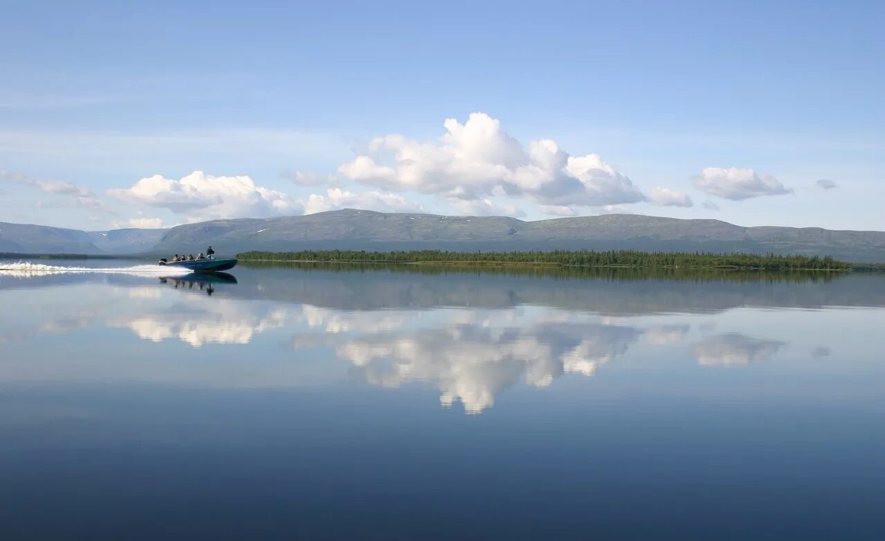 Пляж канентъявр. Усадьба канентъявр мурманск. Река канентъявр. Канентъявр мурманская область. Мурманск сопка зеленый мыс.