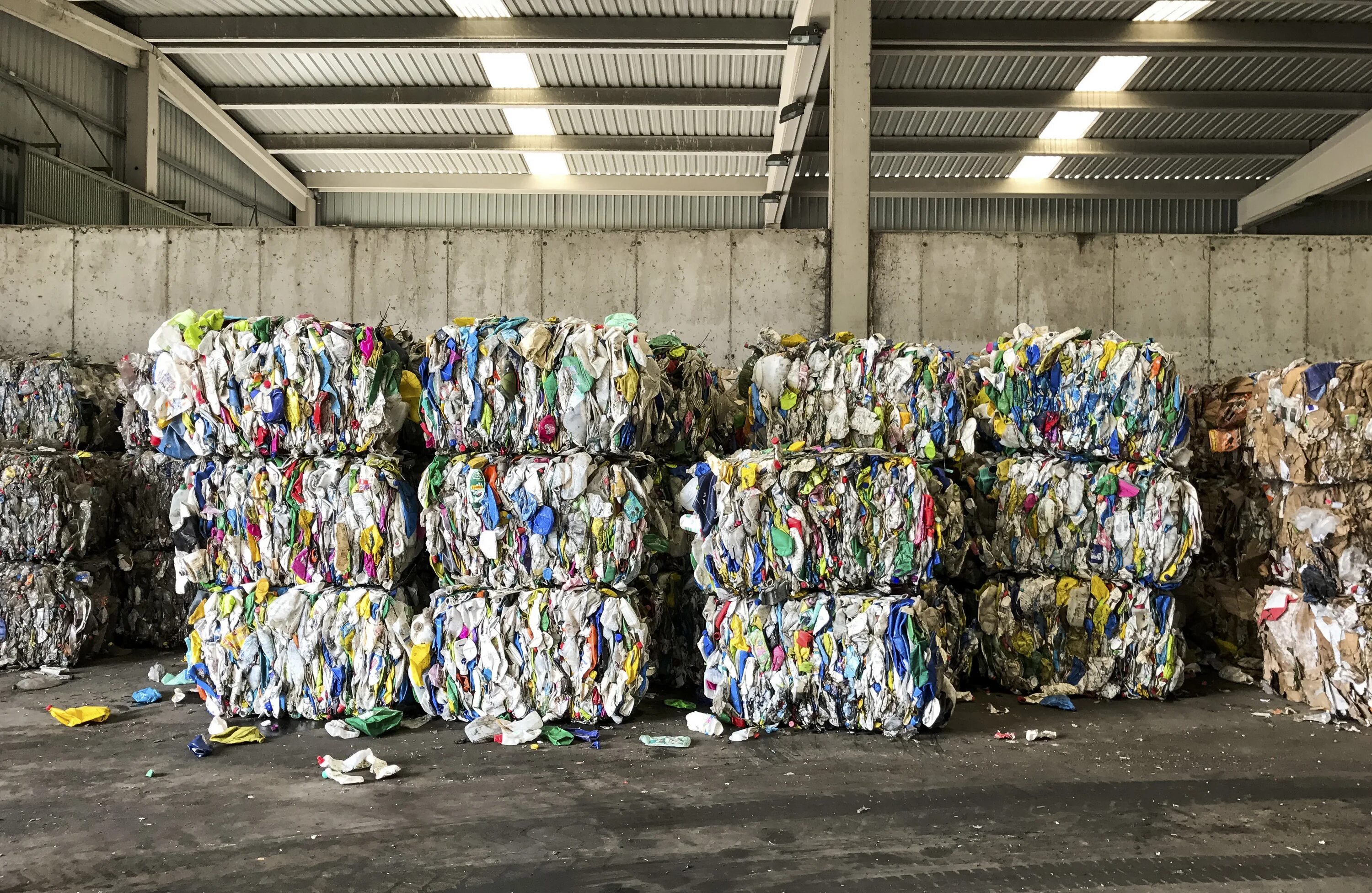 Отходы рисунок. Factory waste перевод. Waste management компания. Chemical waste disposal. Save the earth spotlight 7.