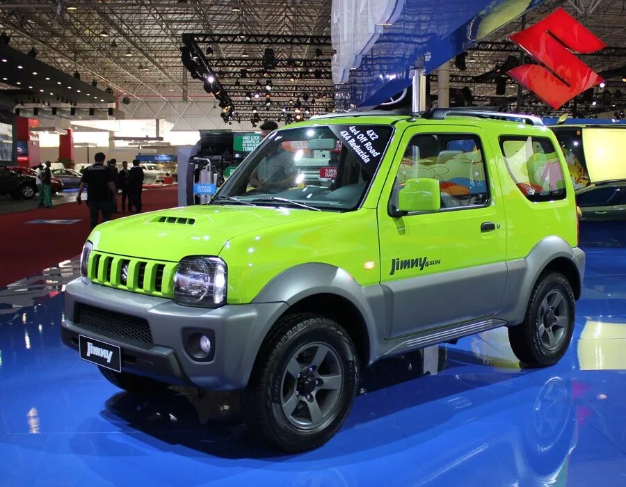 Купить сузуки джимни в спб. Suzuki Jimny 1. Suzuki Jimny 1.3. Suzuki Jimny зеленый. Suzuki Jimny 2012.