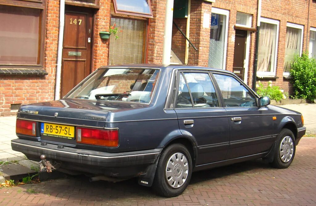 Mazda 323 1987. Мазда 323 седан 1986. Mazda 323 bf sedan. Mazda 323 bf 1986. Мазда 1986