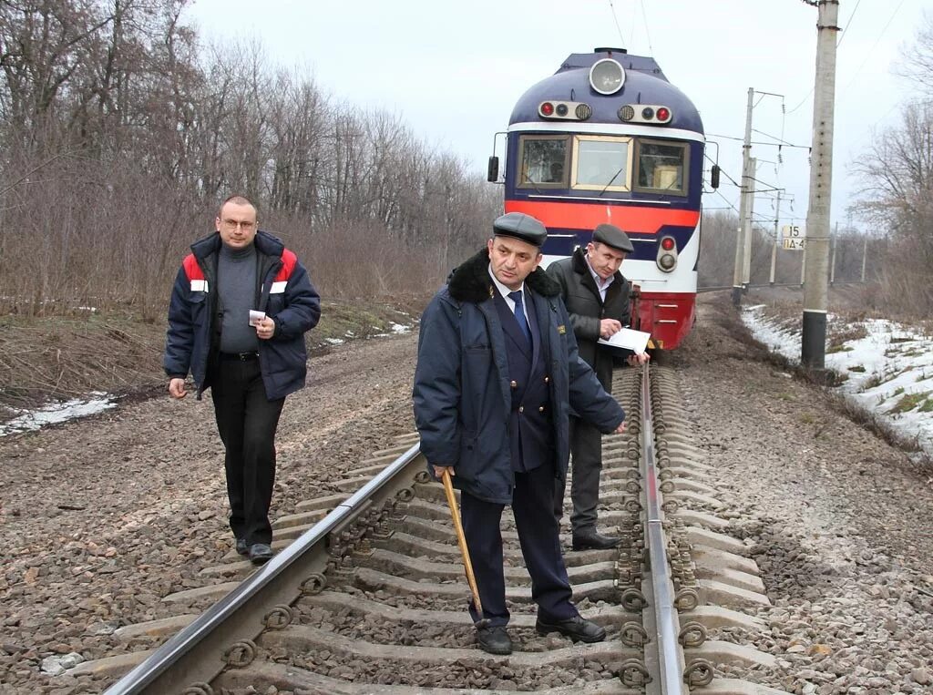 Монтер пути РЖД. Монтер ЖД пути - Путеец. Лютый РЖД Ревизор. Железнодорожник ОАО РЖД. Нарушение фпк