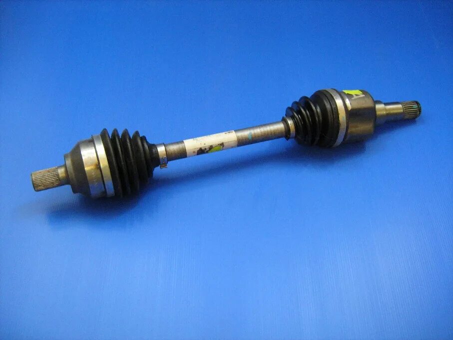 Форд фокус 2 привод передний. Приводной вал форд фокус 2 1. 2. Форд фокус 1 привод. 8.