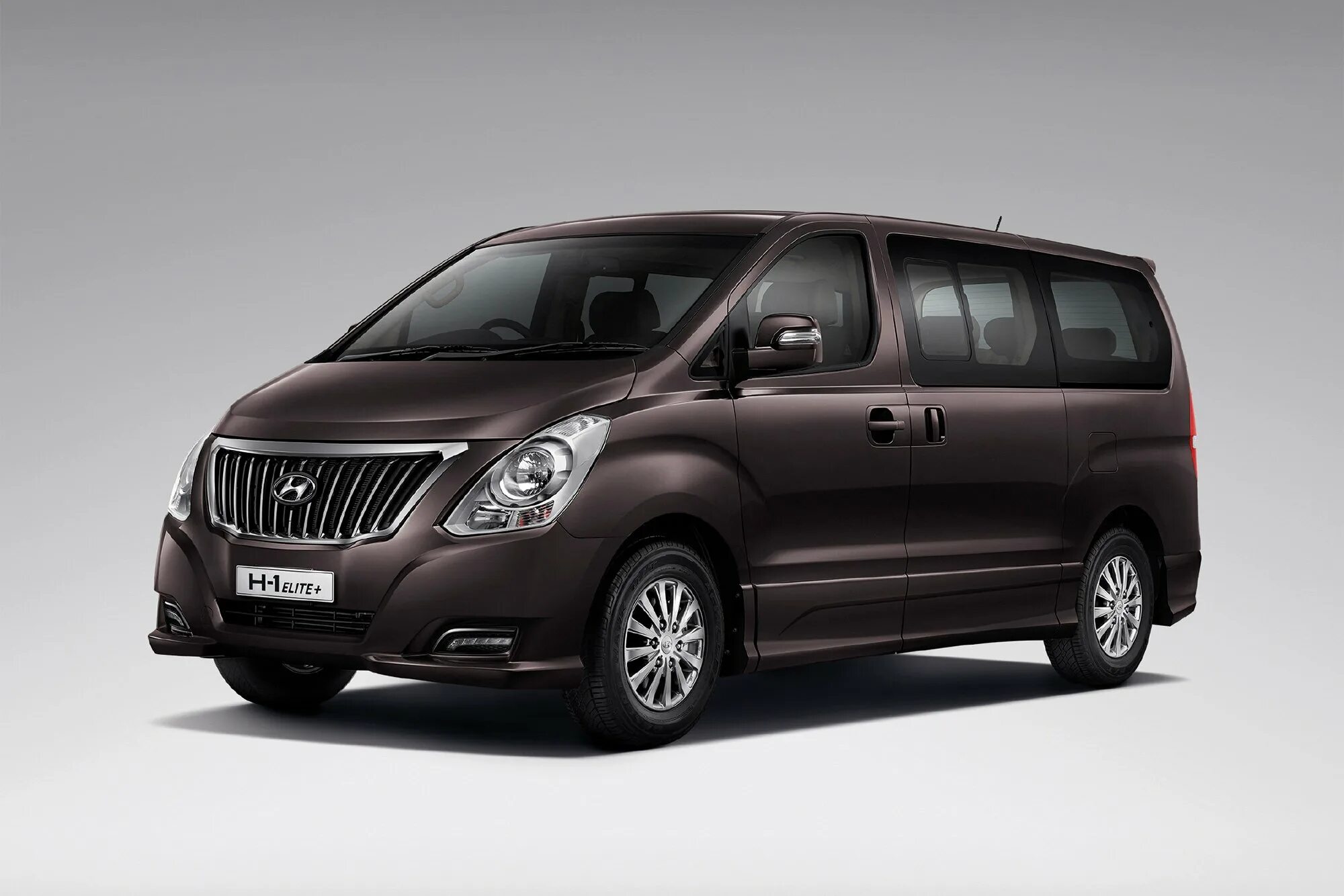 Автомобиль h 1. Hyundai h-1. Минивэн Hyundai h1. Хендай Старекс х1. Hyundai h1/h200.