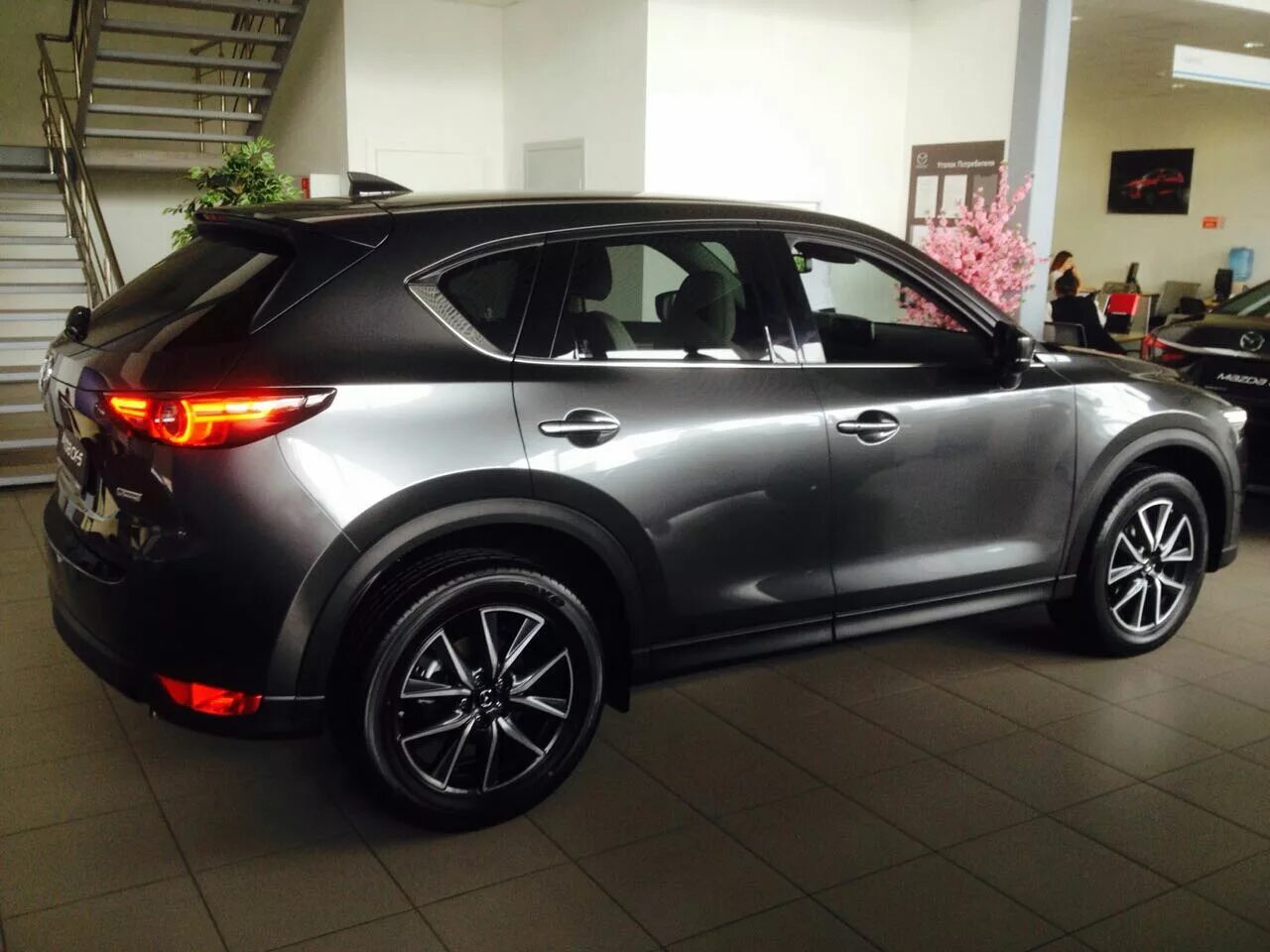 Мазда сх5 цепь. Мазда cx5 Grey. Mazda cx5 2. Mazda CX 5 2021. Мазда СХ-5 2022 серая.