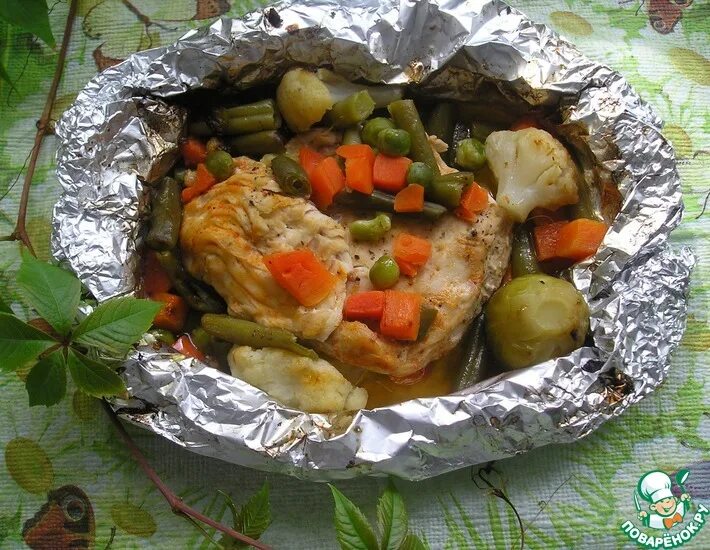 Рецепт курица с овощами в фольге