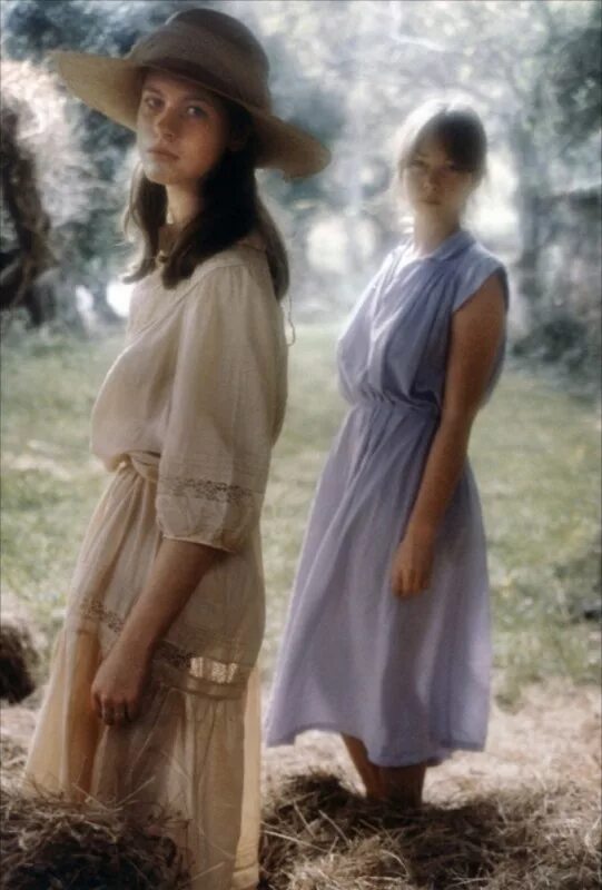 нежные кузины (1980) франция, фрг. нежные кузины / tendres cousines (дэвид хэмилтон /david hamilton/). дэвид гамильтон (david hamilton) 12. дэвид гамильтон tendres cousines. нежные кузины 1980.