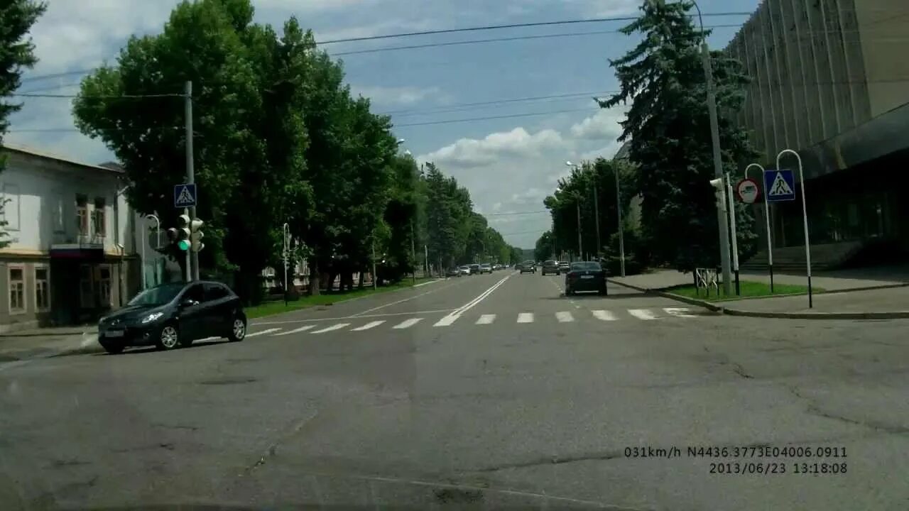 Переехавших майкоп. Майкоп улица Победы. Майкоп улицы с односторонним движением. Односторонние улицы в Майкопе. Улица Победы 181 в Майкоп.