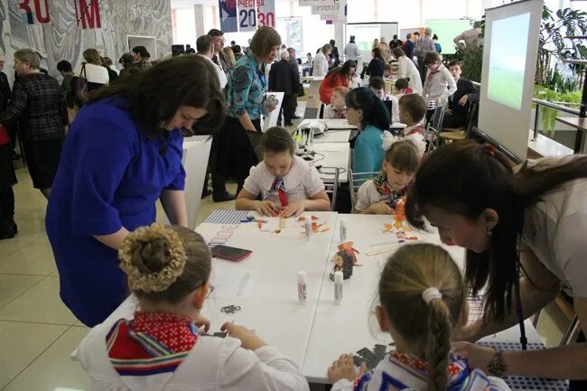 начальник лагеря белочка. директор дворца творчества детей и молодежи. куранина надежда михайловна рддм. соловьева оксана владимировна владивосток. дворец творчества детей и молодежи тольятти.